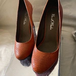Crocodile print pumps